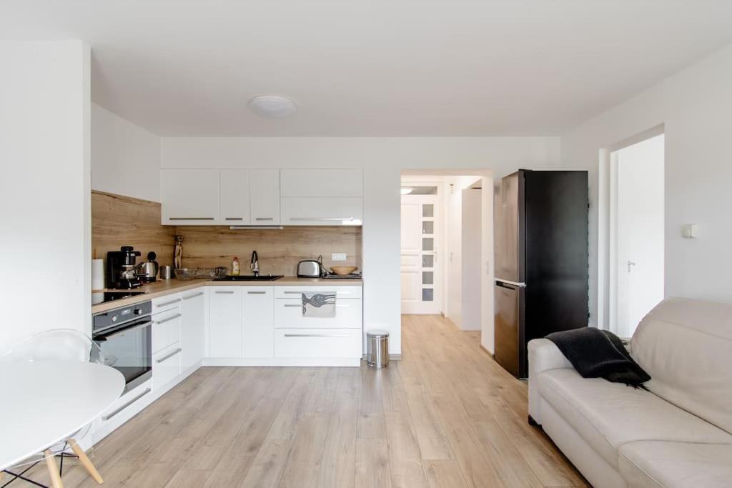 Lovely Flat With Large Terrace
